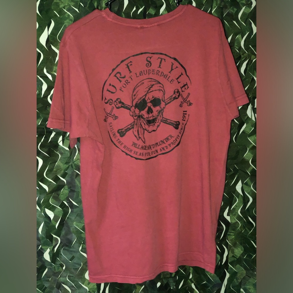 Surf Style Men's Red Pirate Graphic Tee